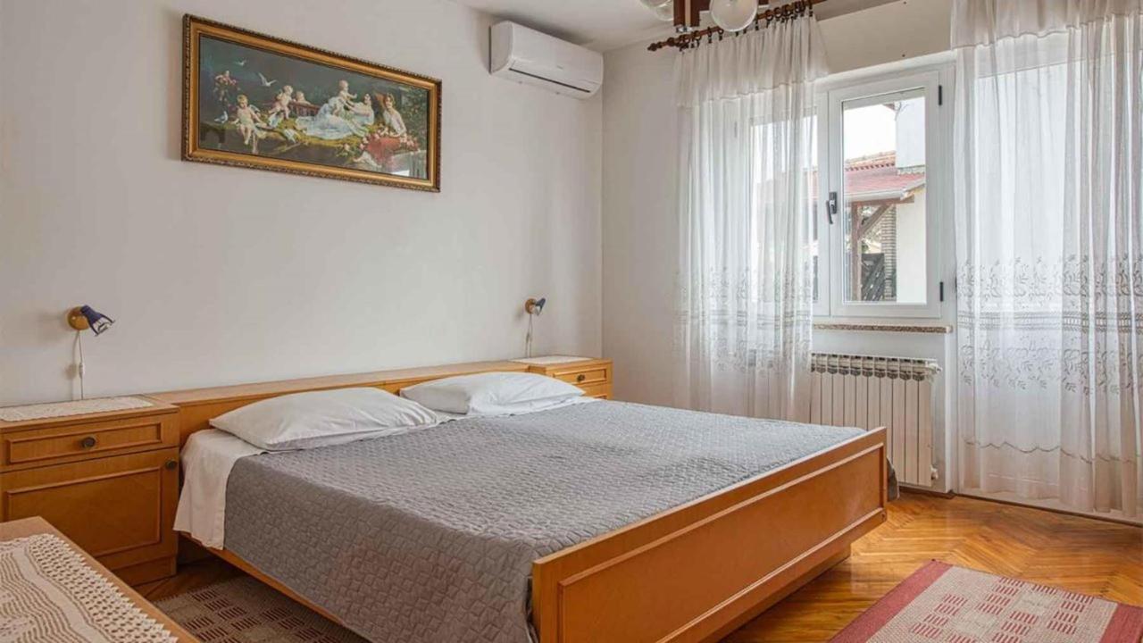 Room Mario 罗维尼 外观 照片
